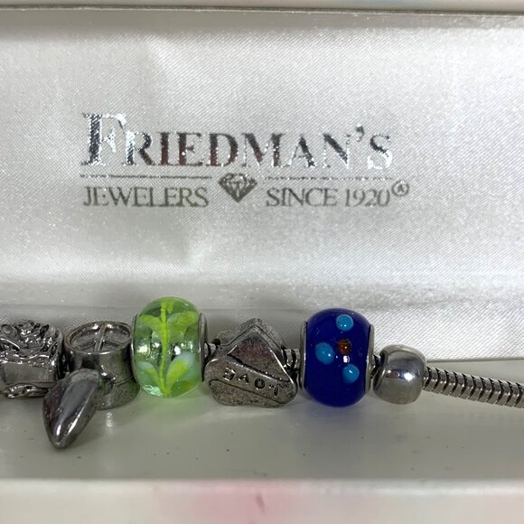 FRIEDMAN'S JEWELERS Charm Bead Bracelet Silver Tone + Glass 8" Beaded - Picture 2 of 6